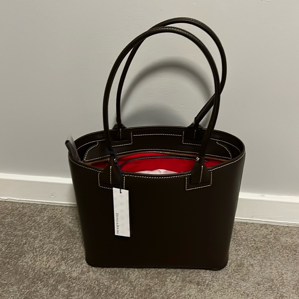 BNWT ⭐️ Dooney & Bourke Brown Beacon Tote